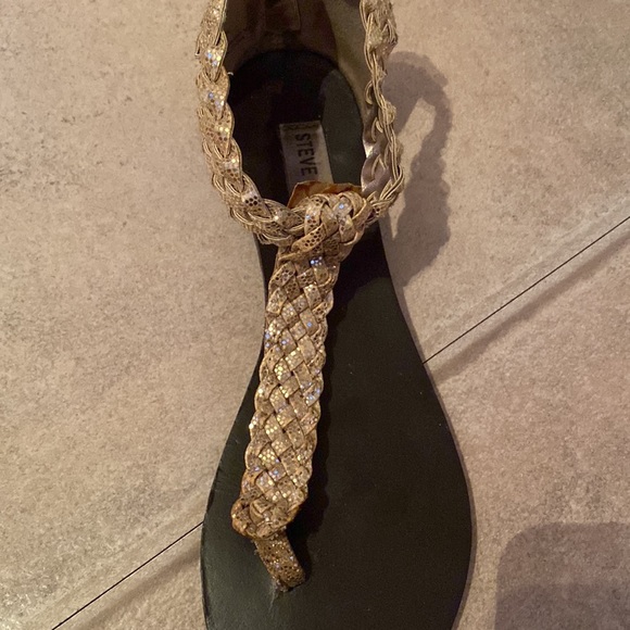 Sandals - Picture 3 of 6